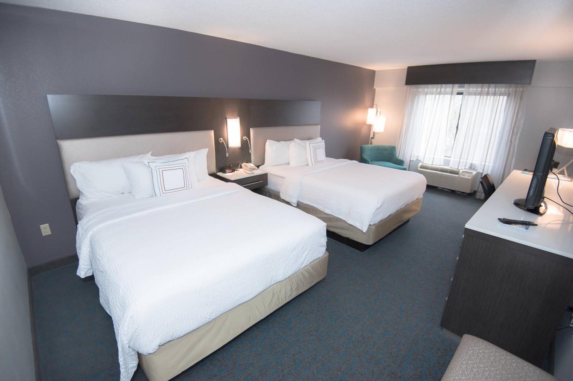 Fairfield Inn & Suites Atlanta Airport North Экстерьер фото